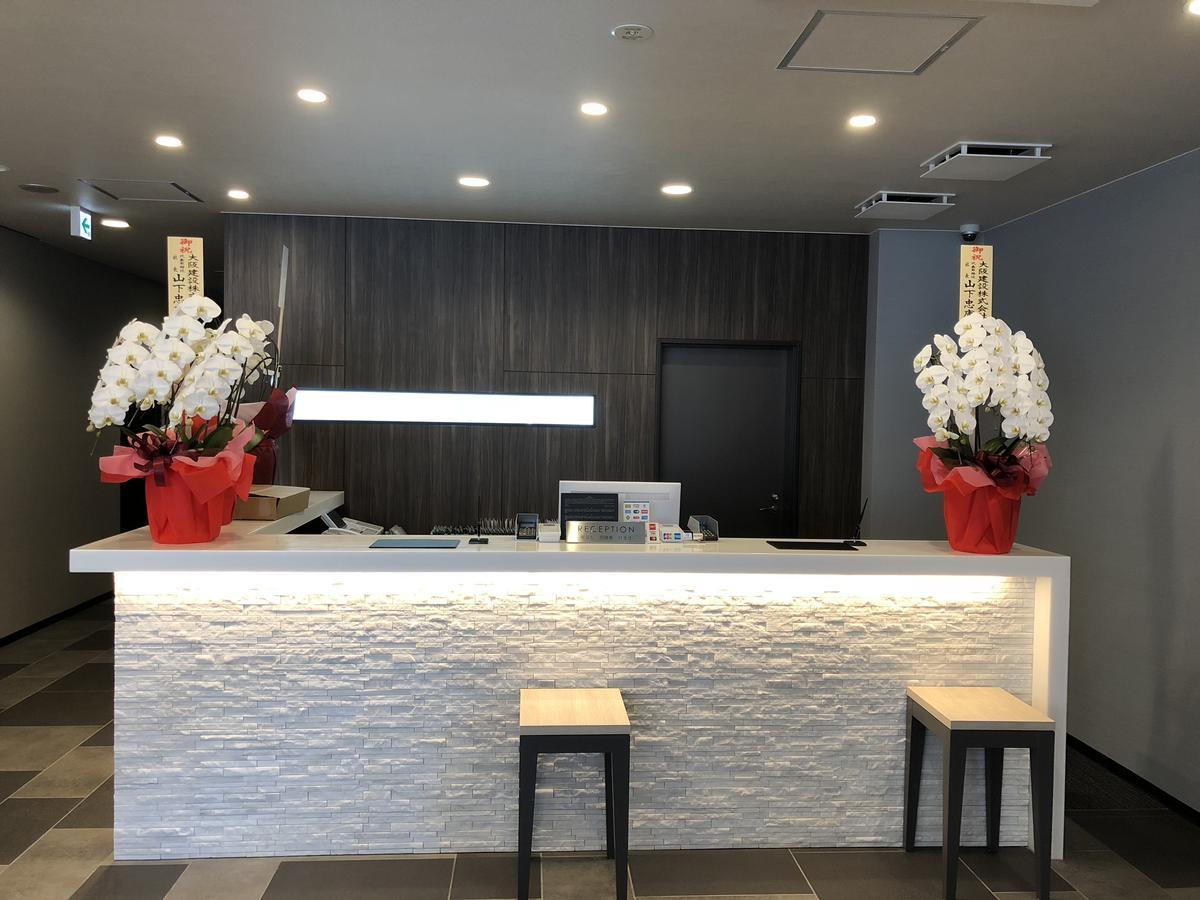 Kuretake Sakaisuji Honmachi Osaka