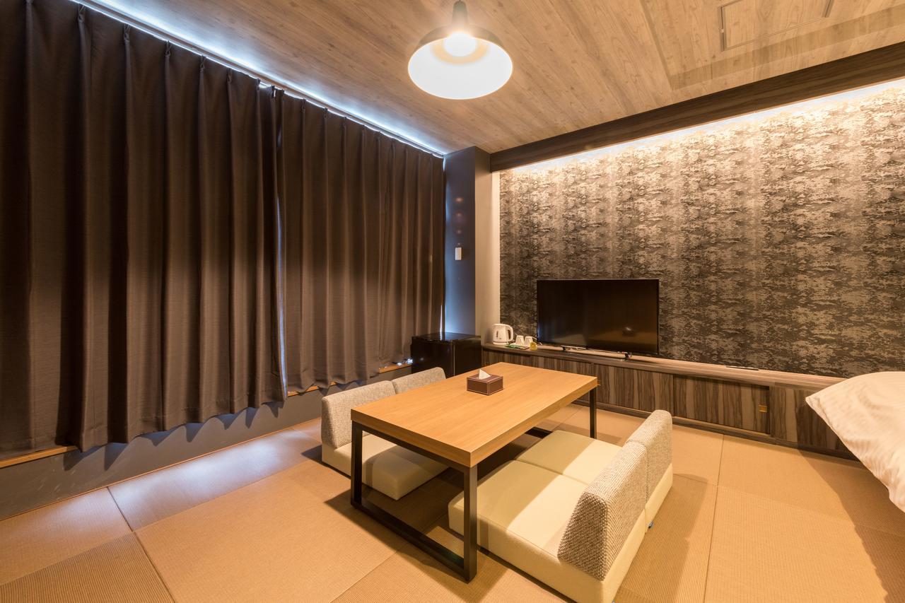 Floral Shinsaibasi Hotel 4*