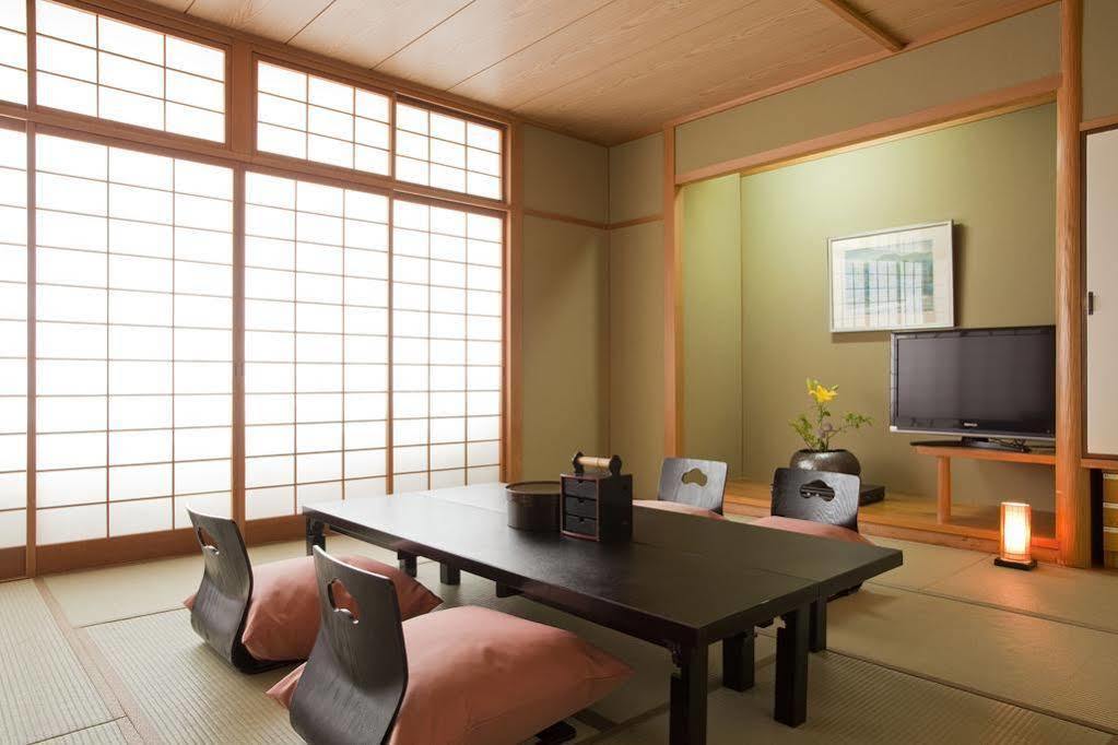 Ryokan Yamatoya Honten Osaka
