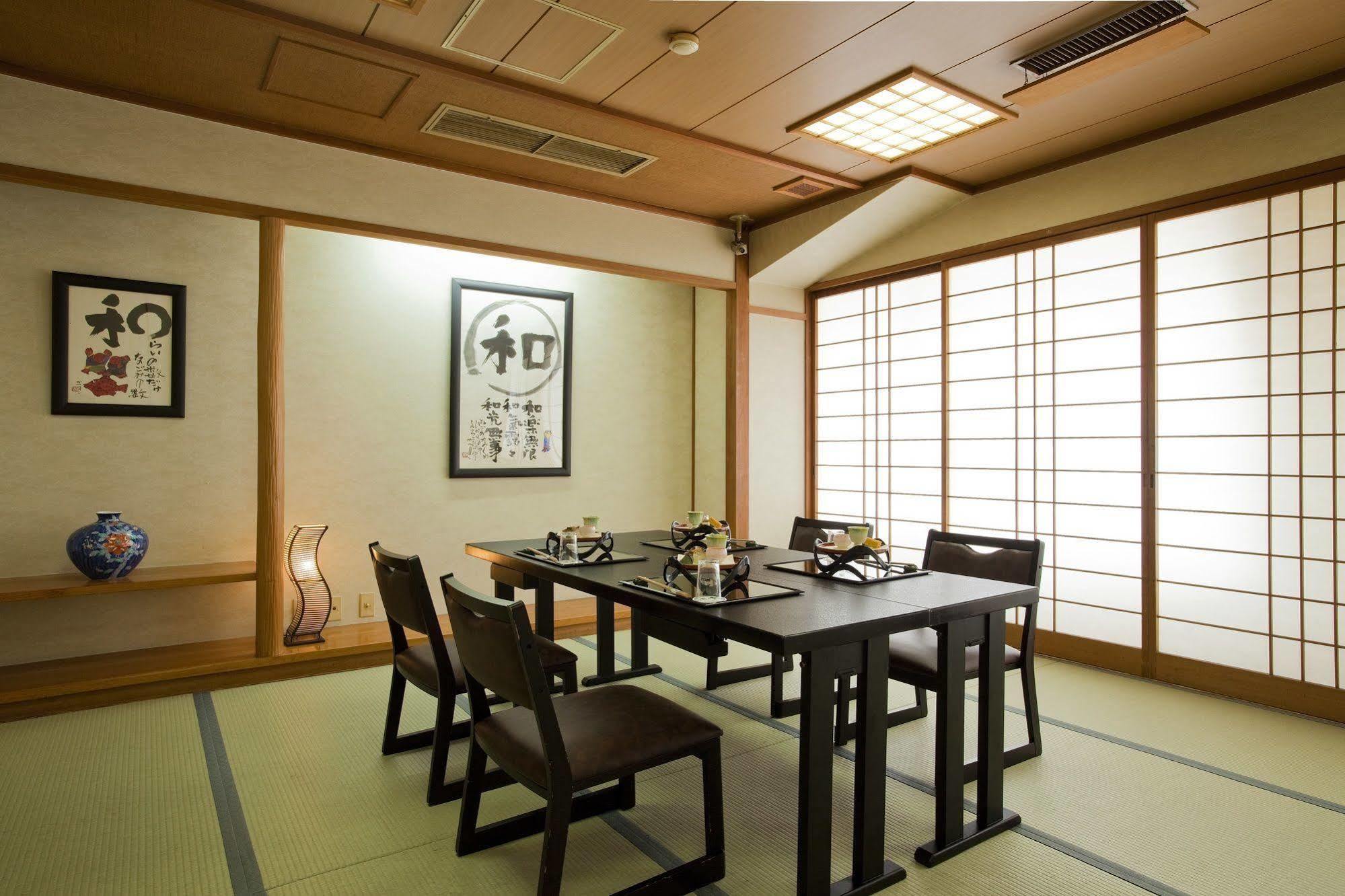 Yamatoya Honten 3* Osaka