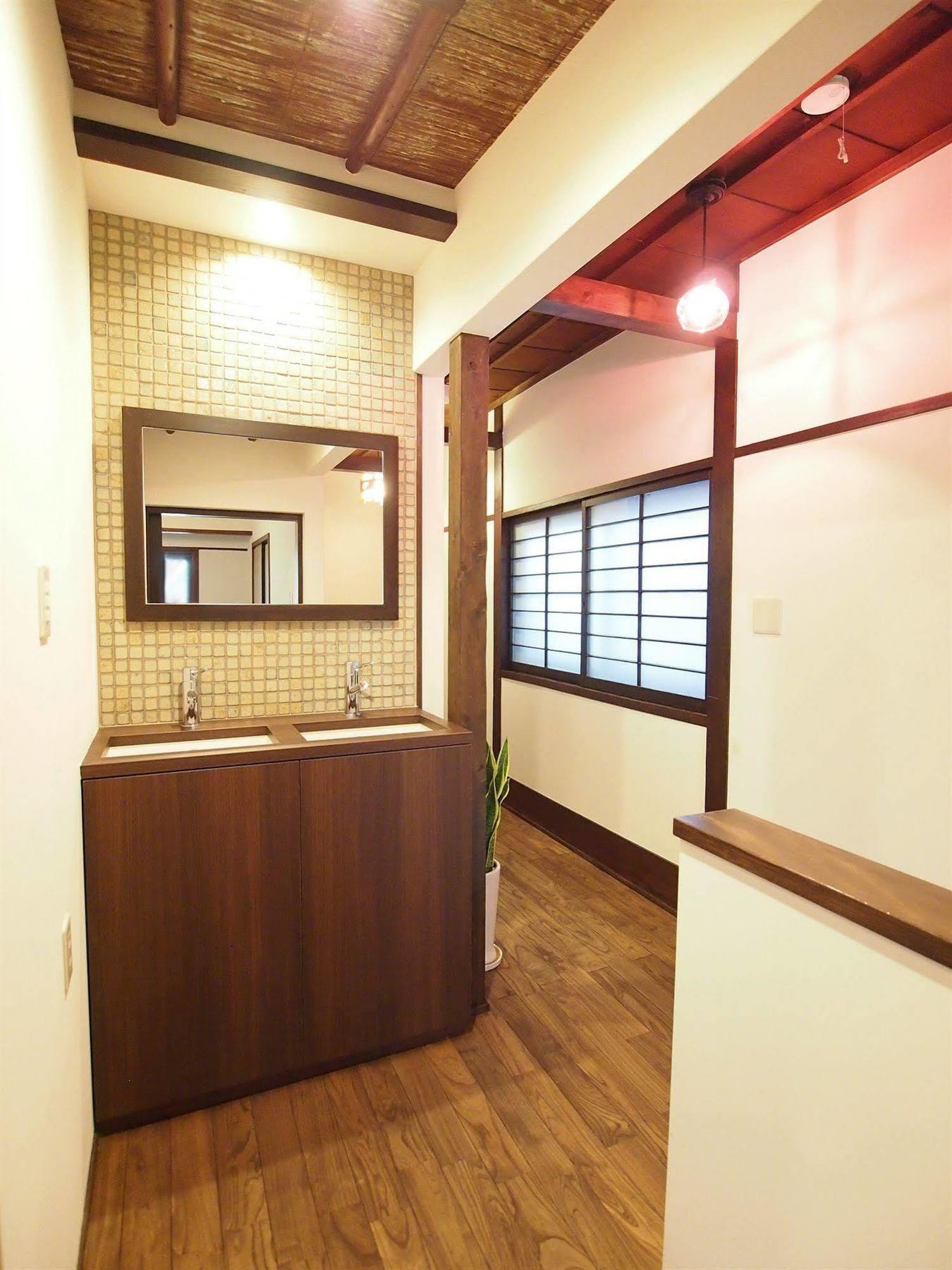 Tenma Itoya Guest house *