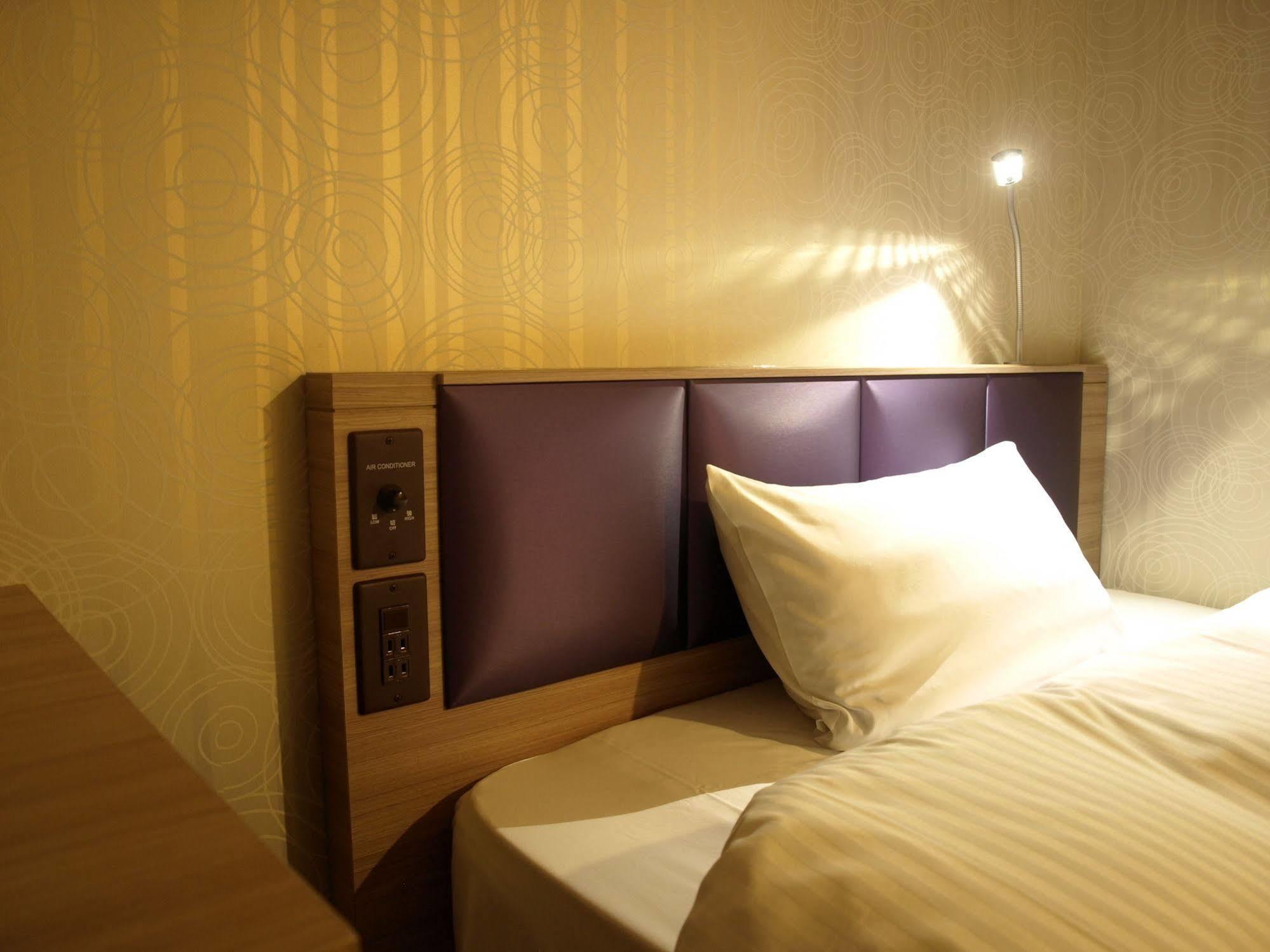 Keihan Tenmabashi Hotel 3*