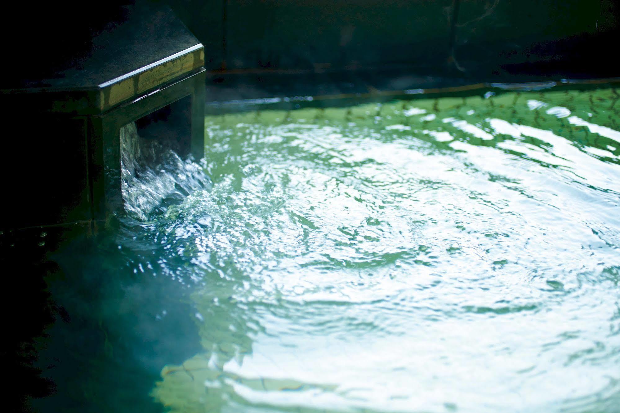 Natural Hot Spring Midosuji