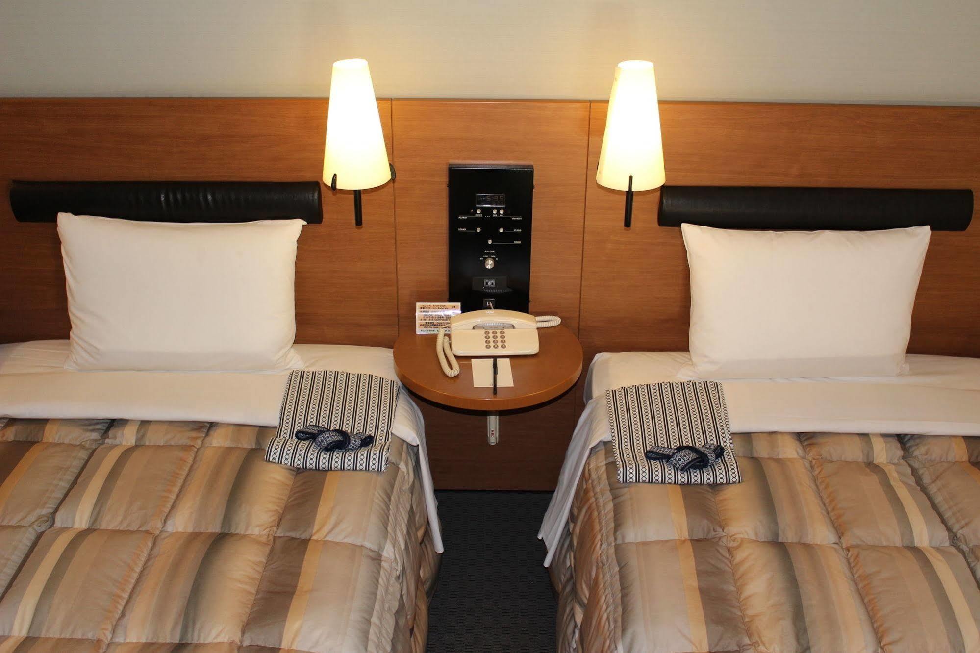 Hotel Rihga Place Higobashi