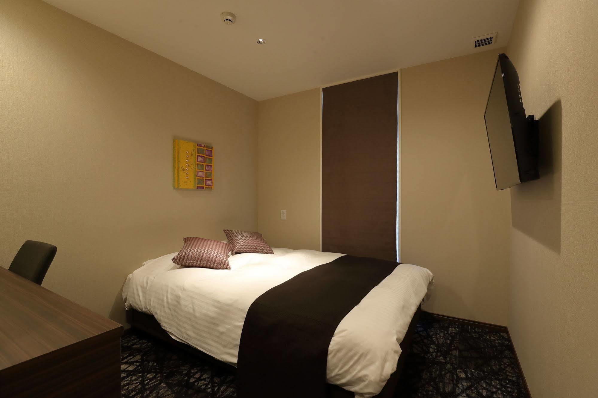 Teikoku Hotel 3*