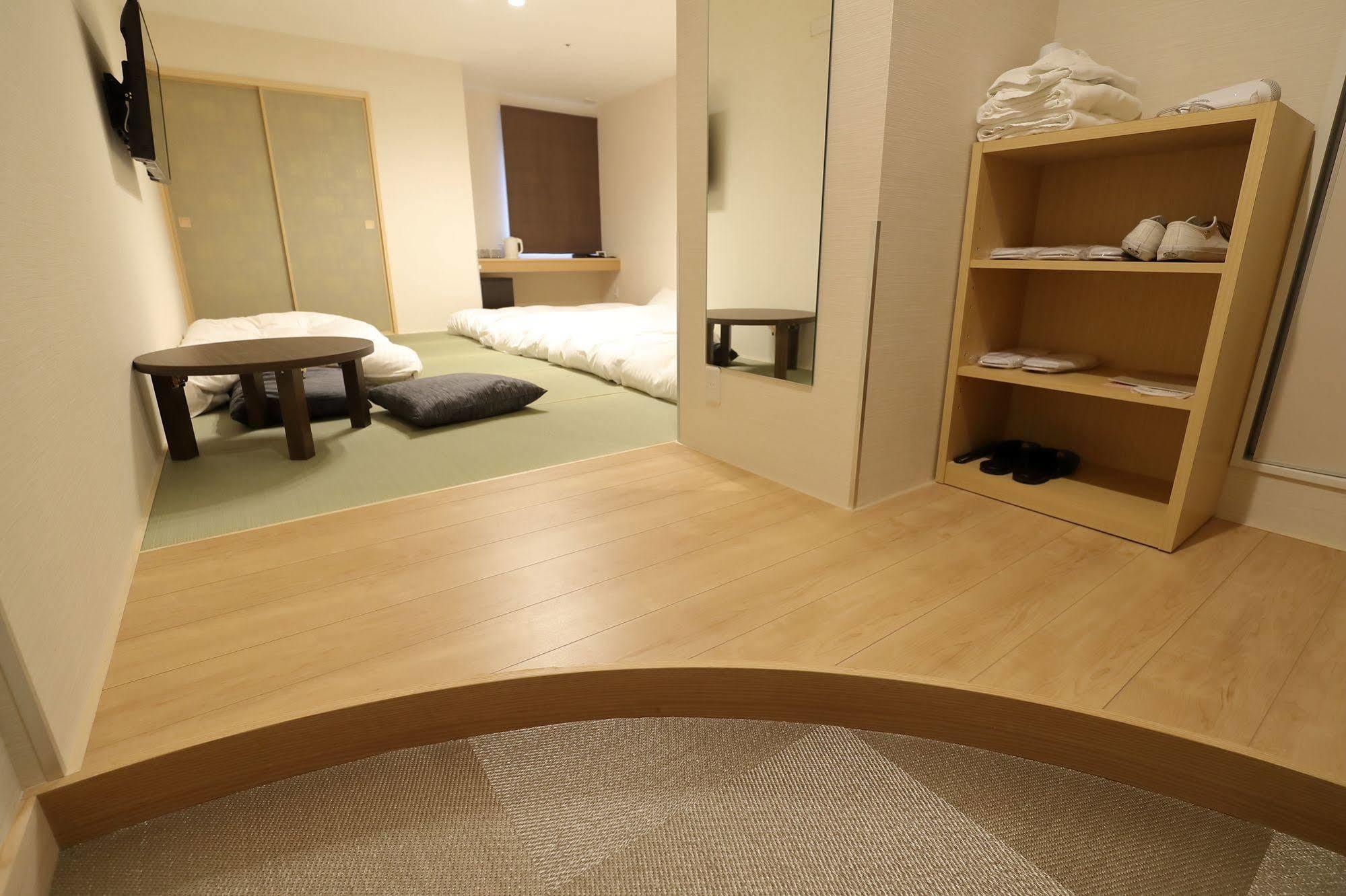 Hotel Teikoku 3*