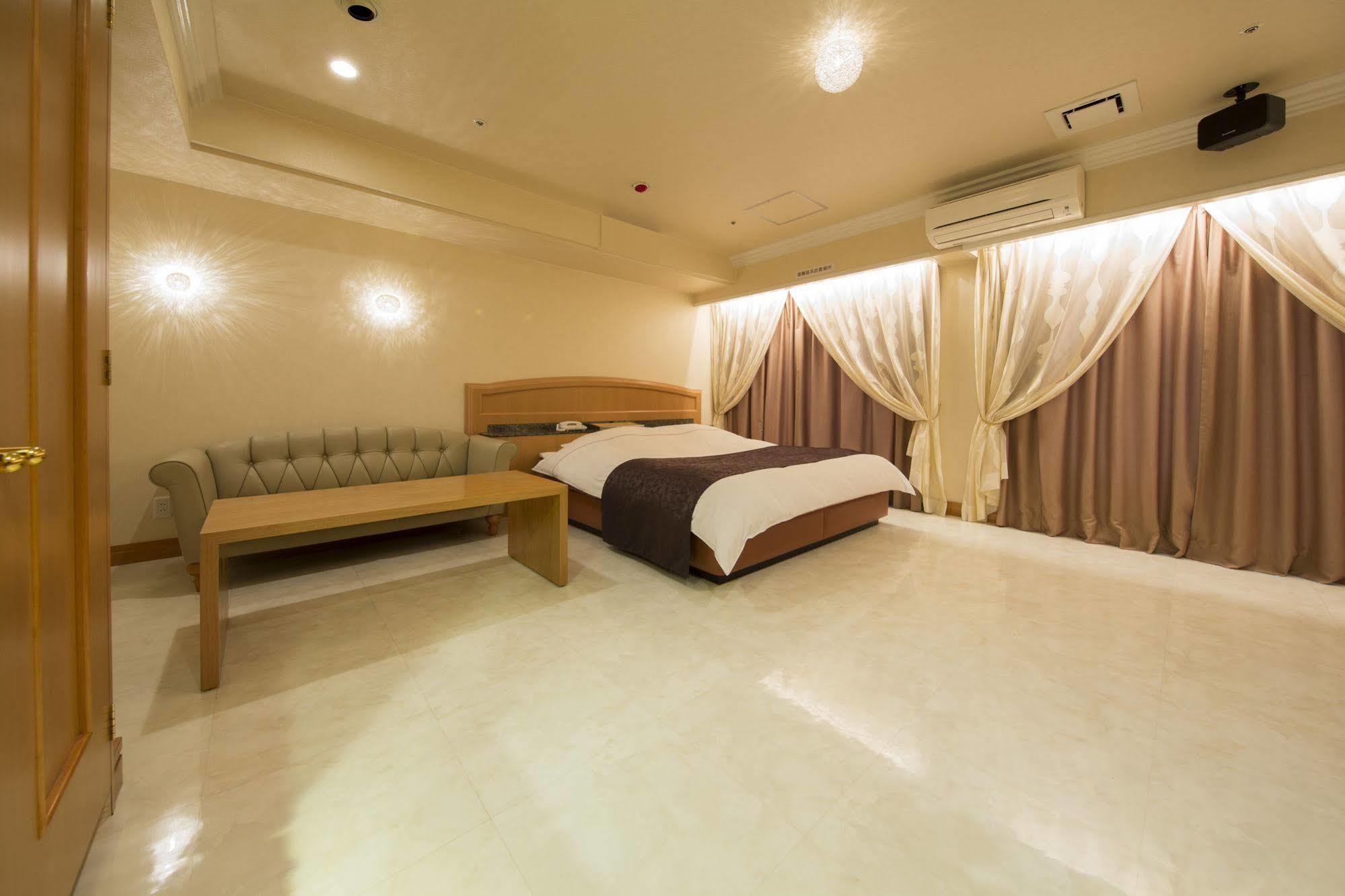 Alps (adults Only) Hotel Osaka