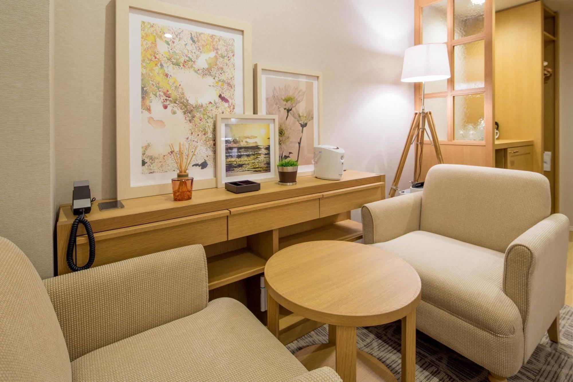Nest Shinsaibashi Hotel 3*