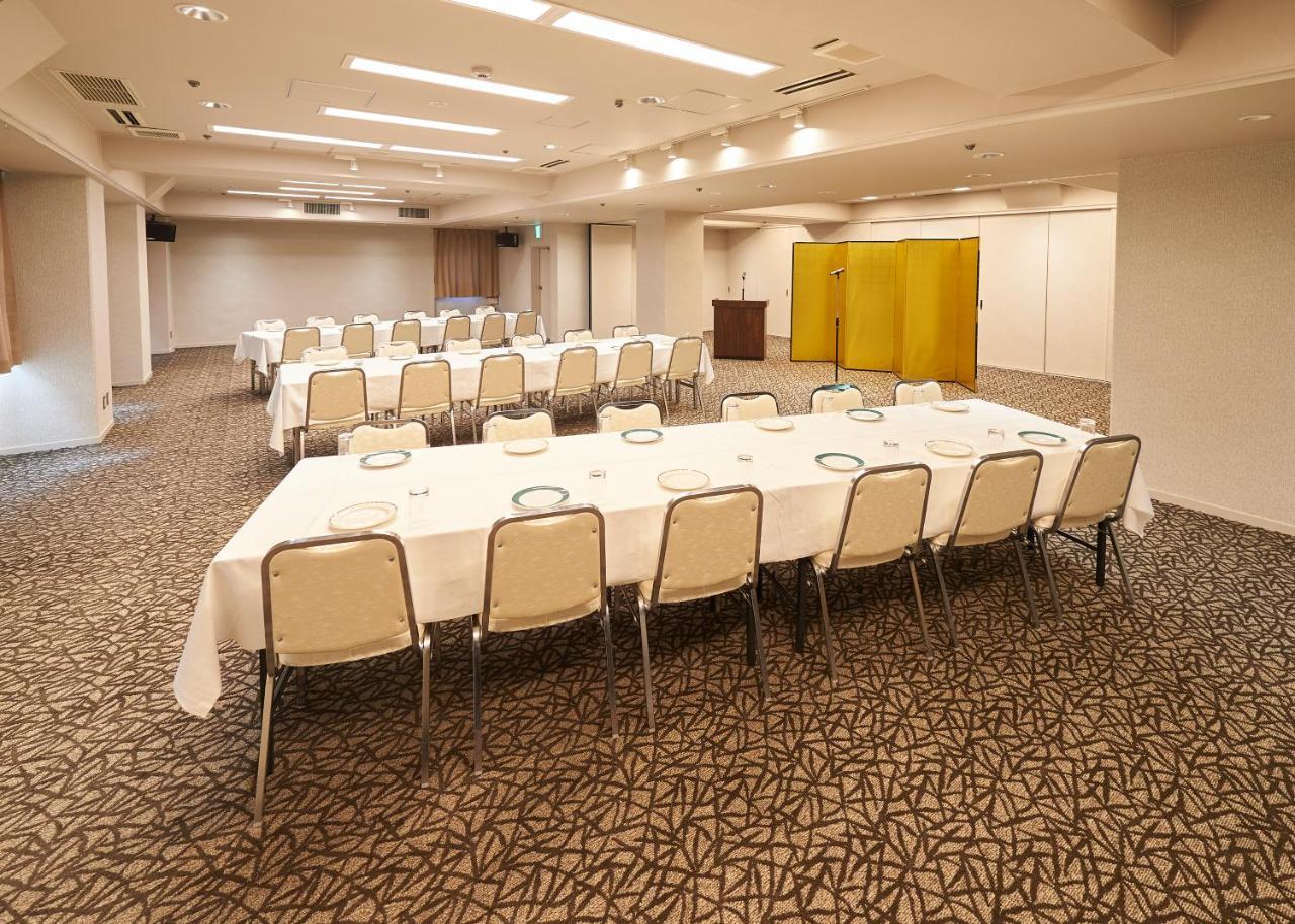 Hotel Consort Shin-osaka 4*