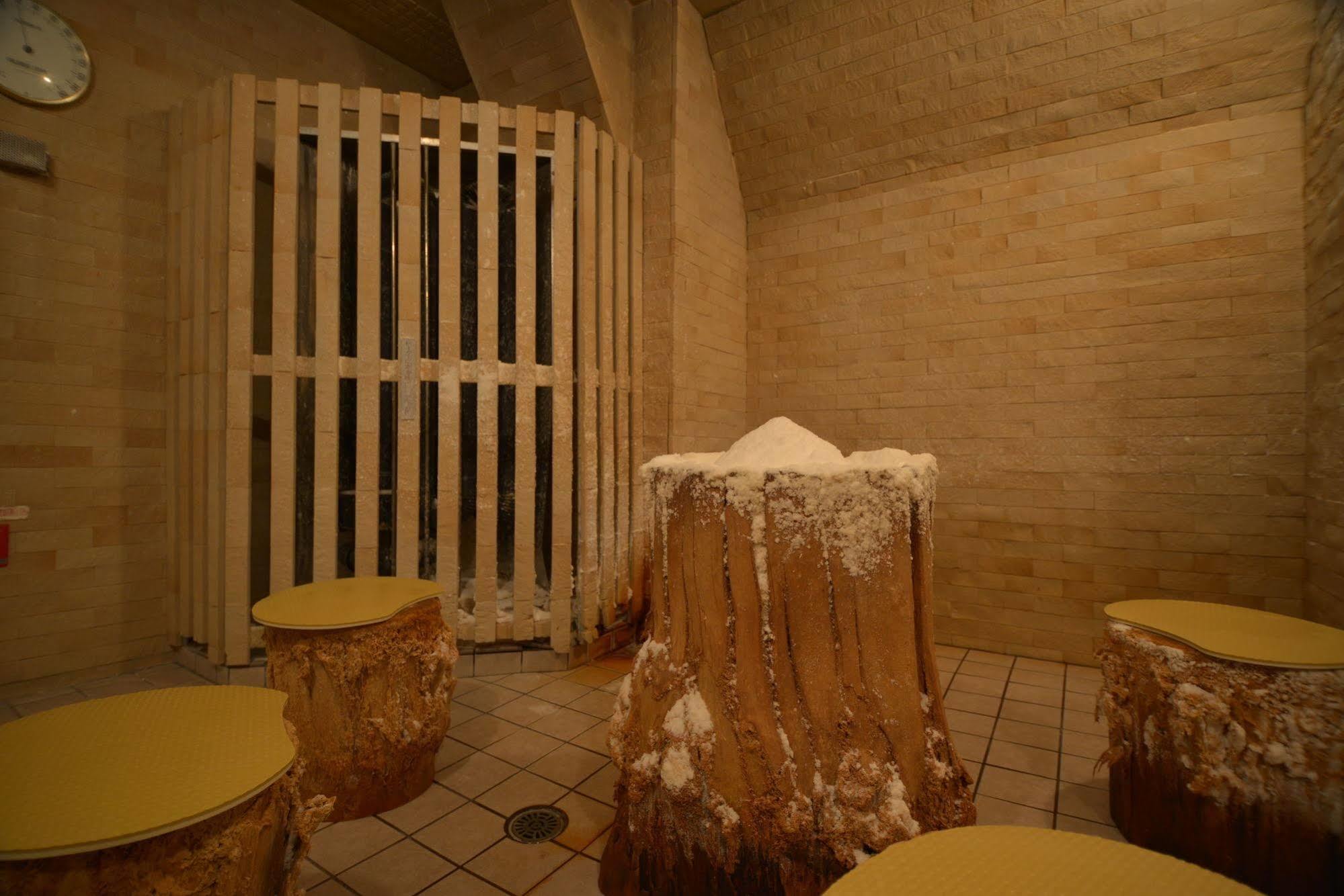 Capsule&spa Grand Sauna Shinsaibashi *
