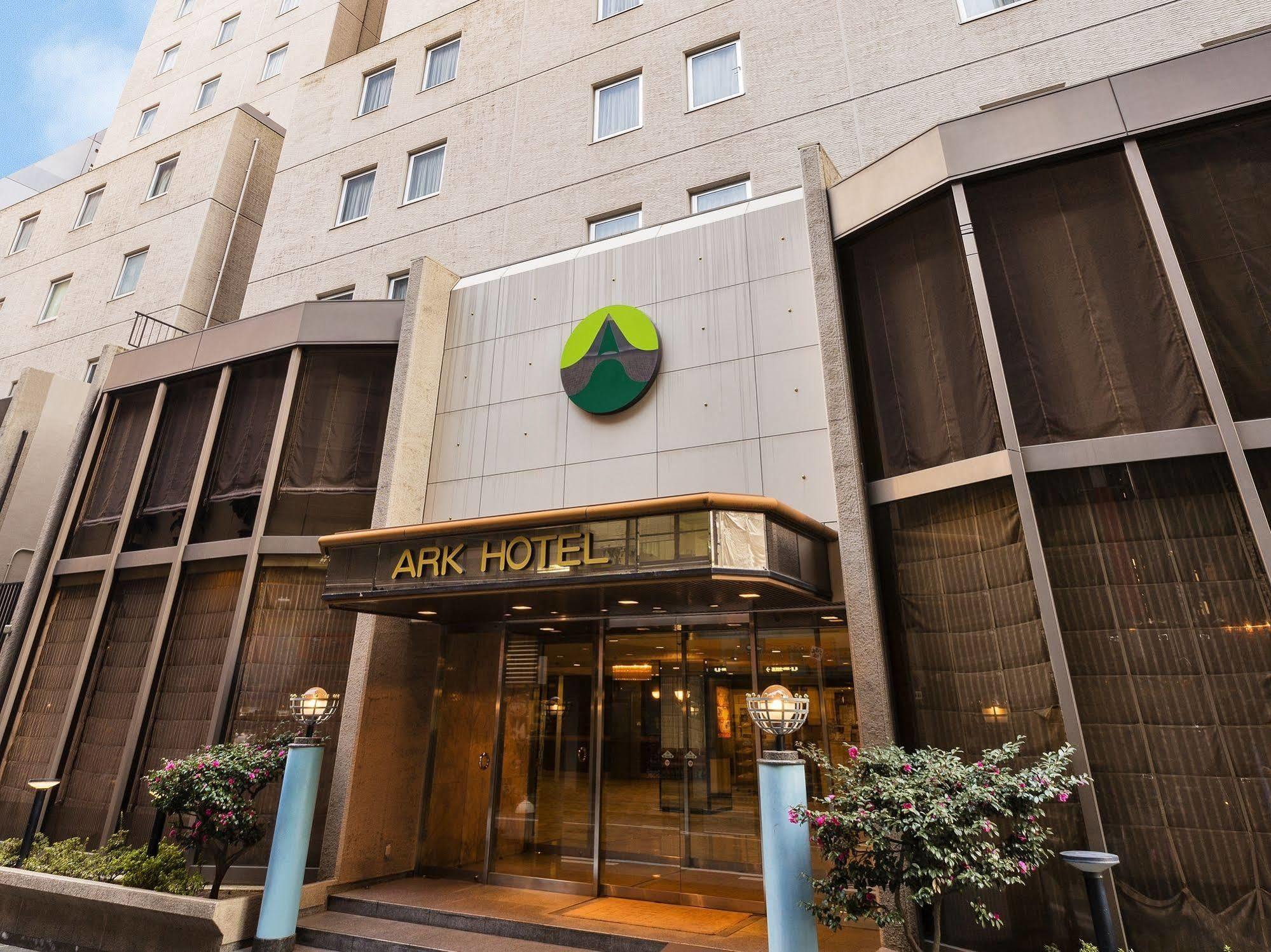 Ark Shinsaibashi -route Hotels-