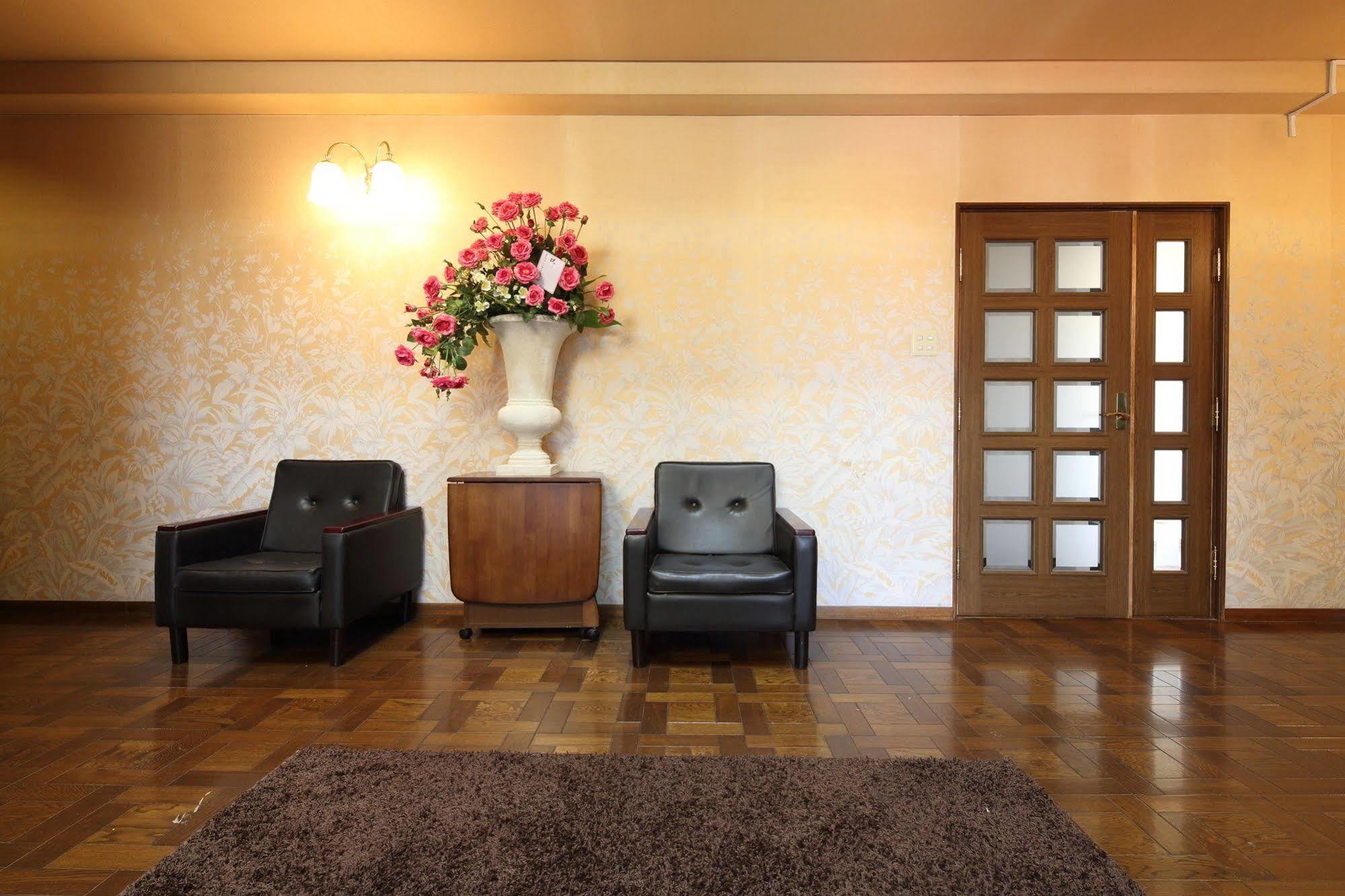 Bourgeois - Women Only Hotel 2*