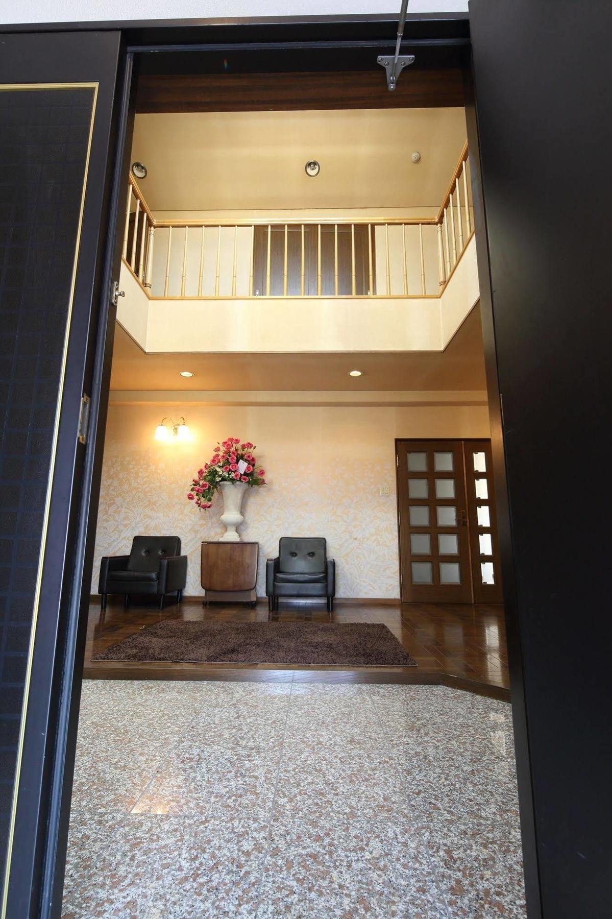 Bourgeois - Women Only 2* Osaka