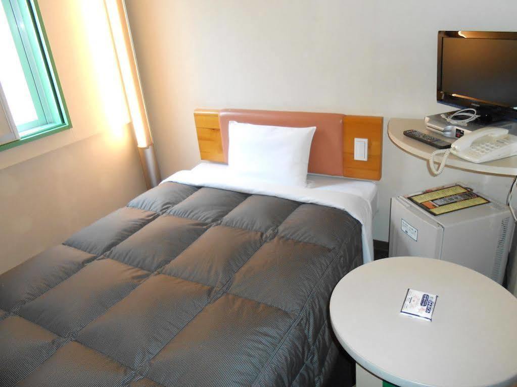 Hotel Washington R&b Umeda East 3*