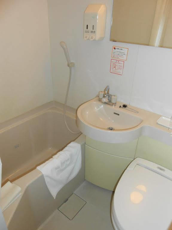 Washington R&b Umeda East Hotel 3*