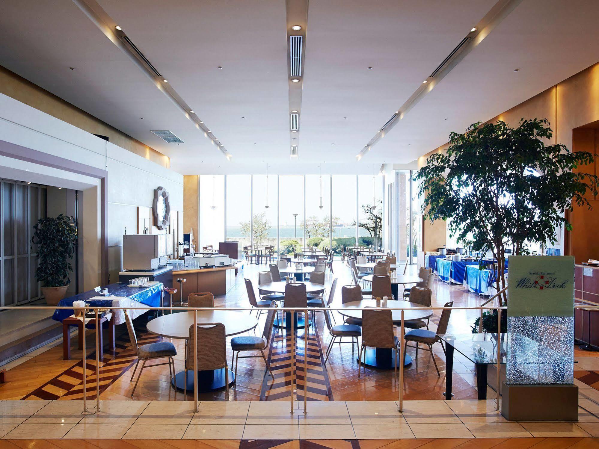 Seagull Tenpozan Hotel 4*
