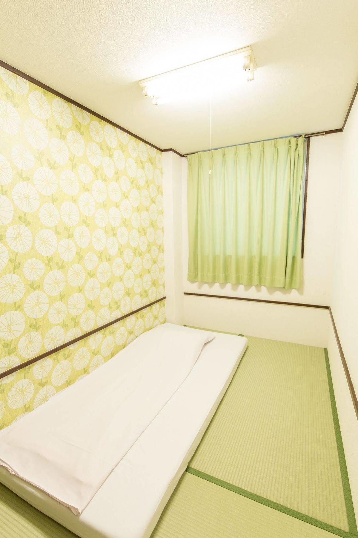 Backpackers Toyo