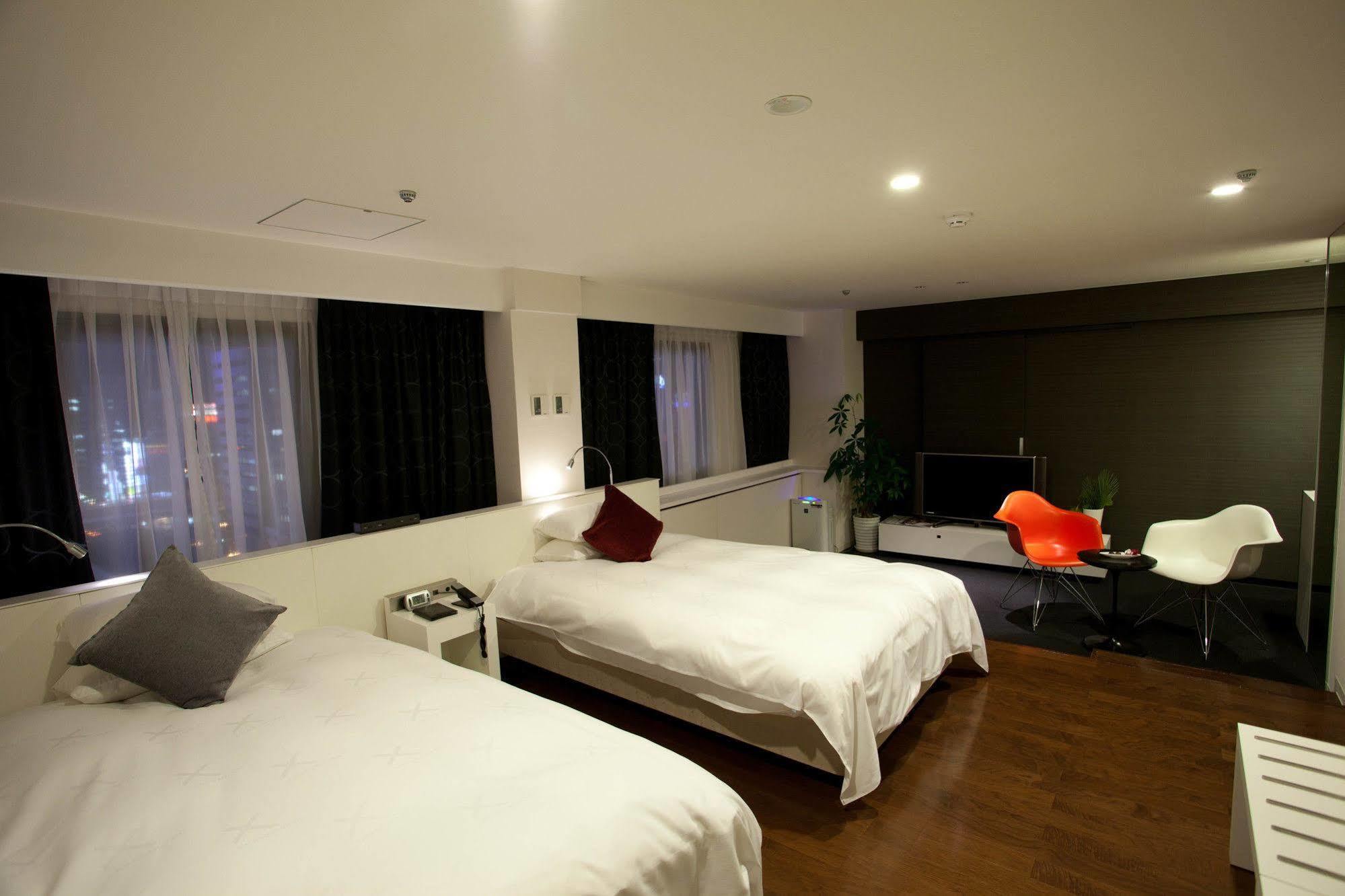 Cross Hotel Osaka