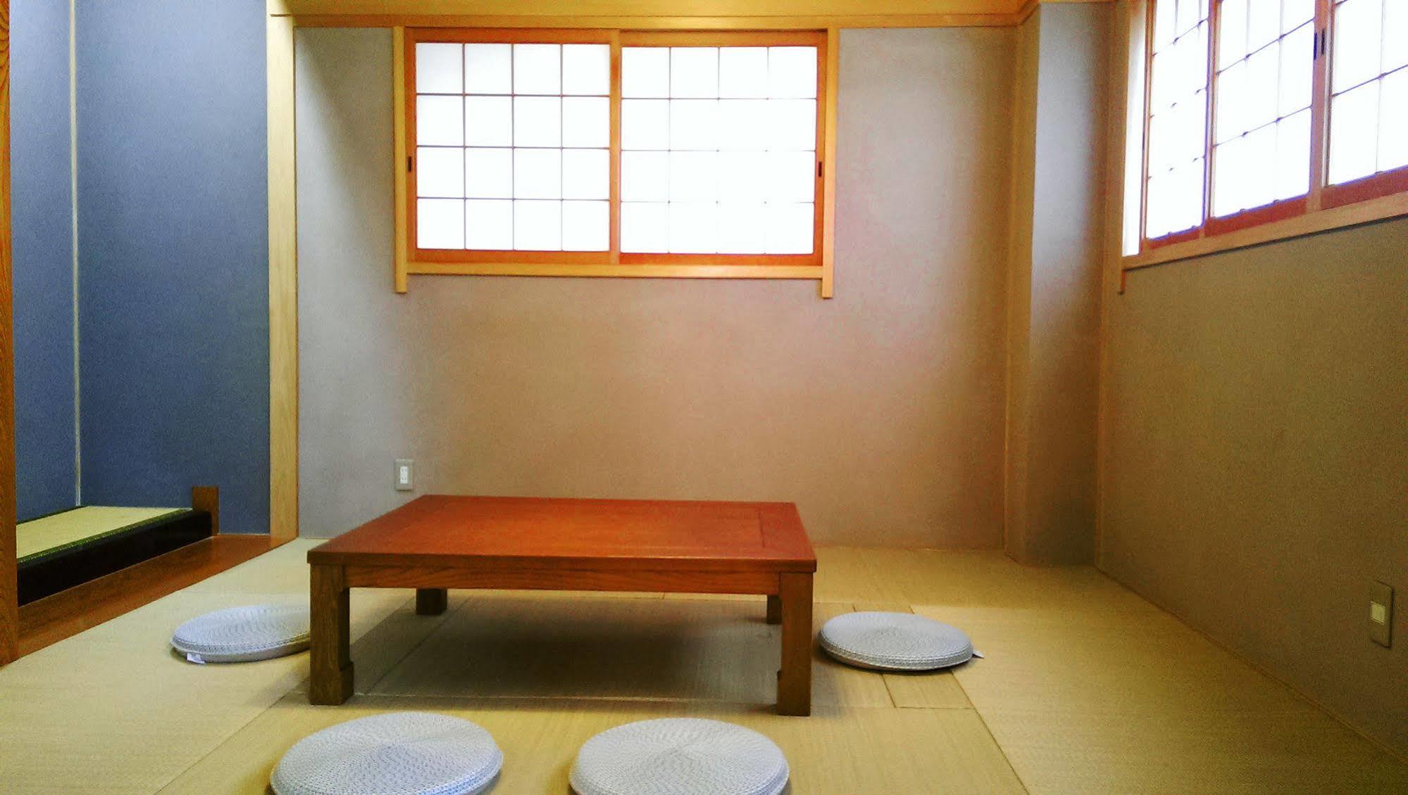 Terrace + House Bentencho *