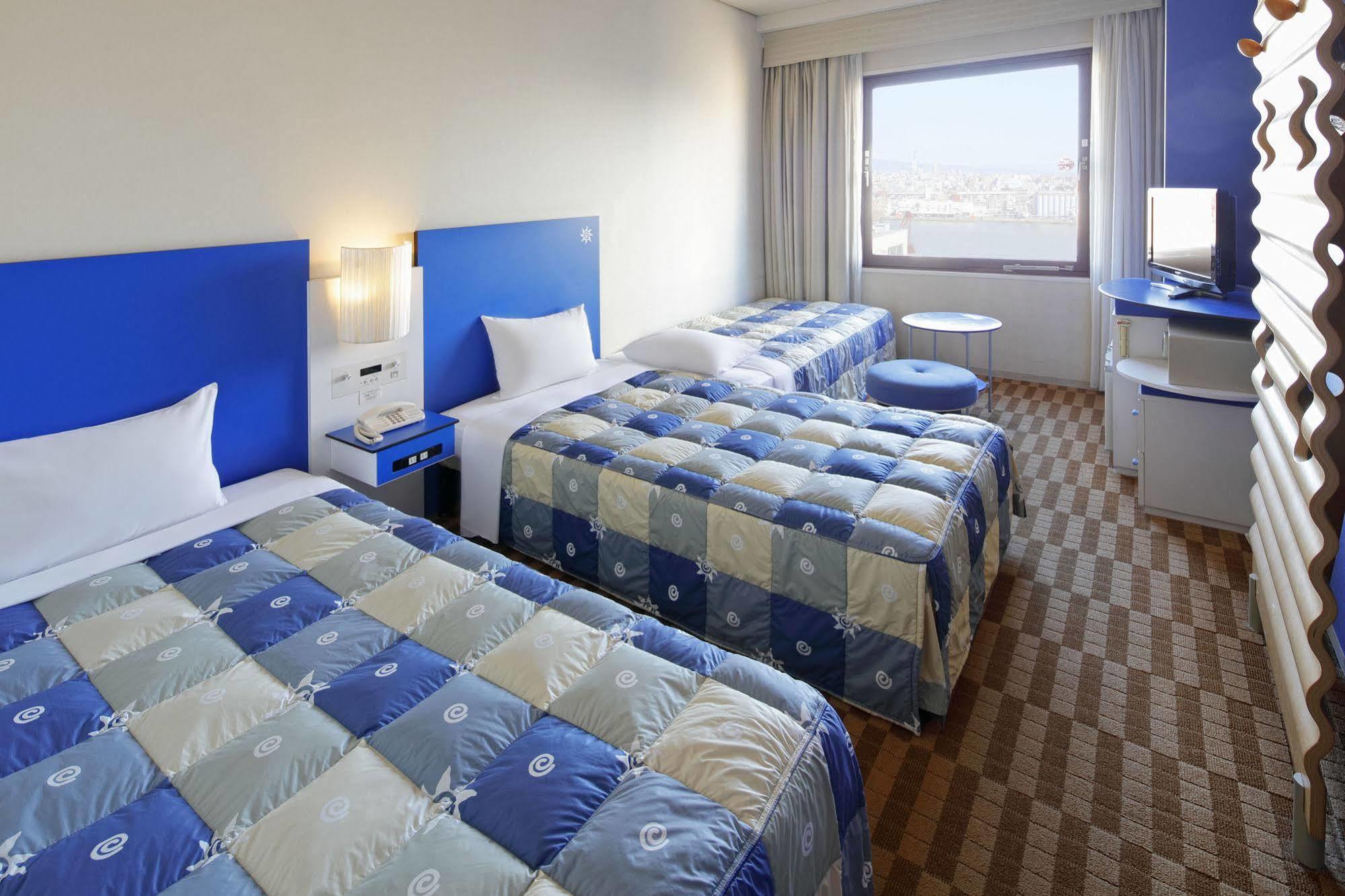 Kintetsu Universal Hotel 3*