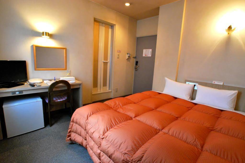 Le Botejour Nanba Economy hotel 2*
