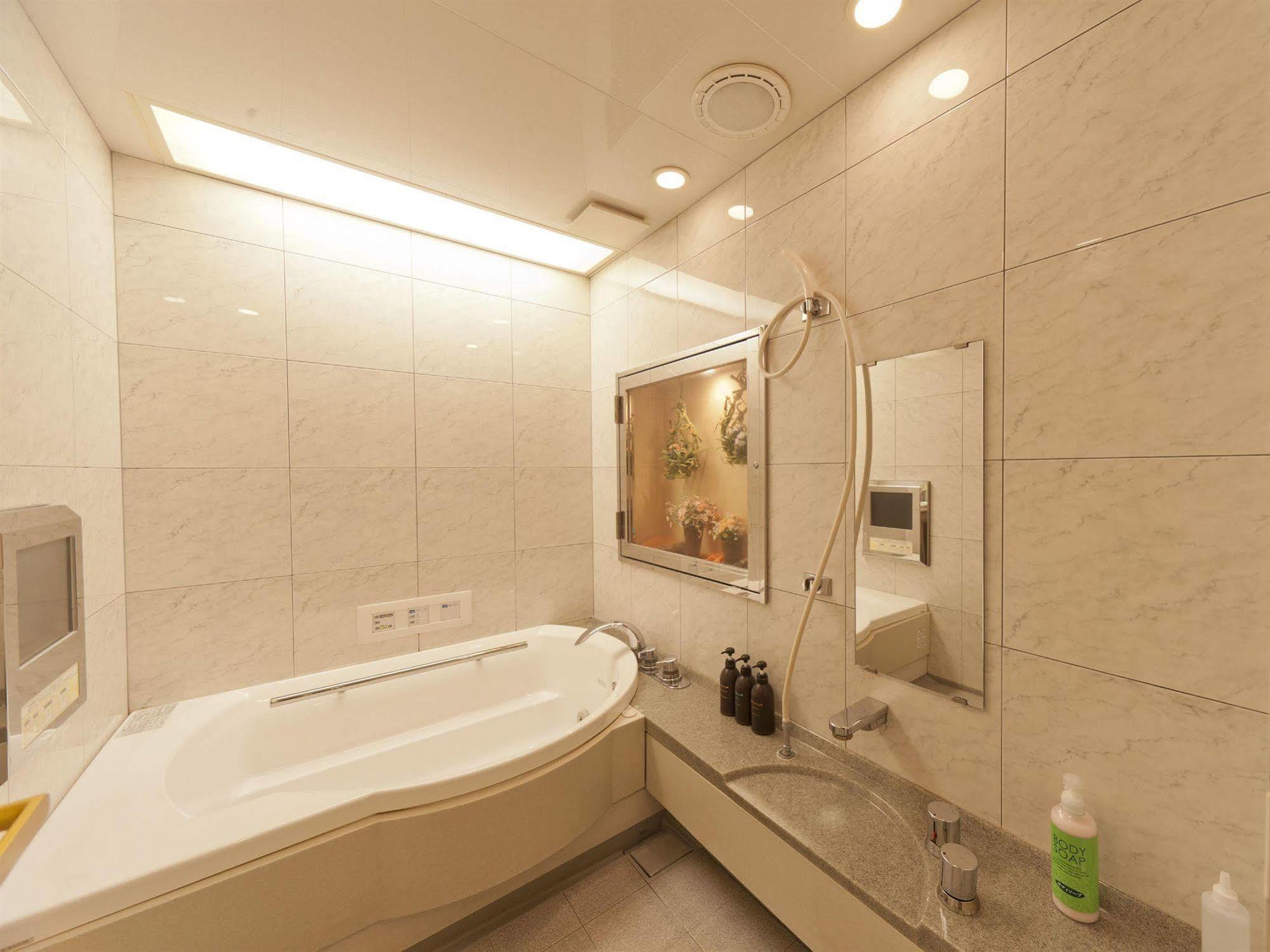 Hotel Fine Garden Juso (adults Only) Osaka