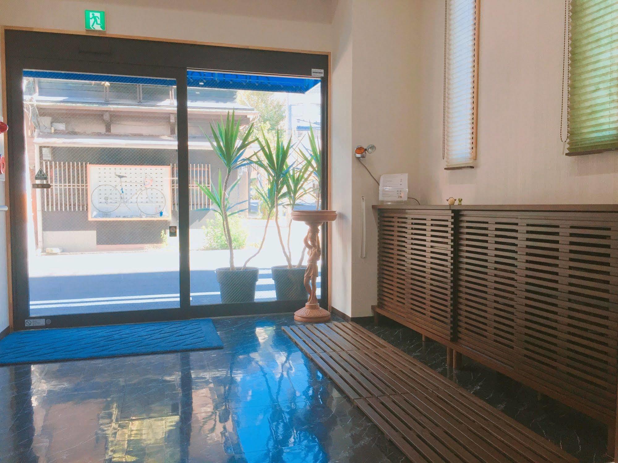 Gloire Osaka