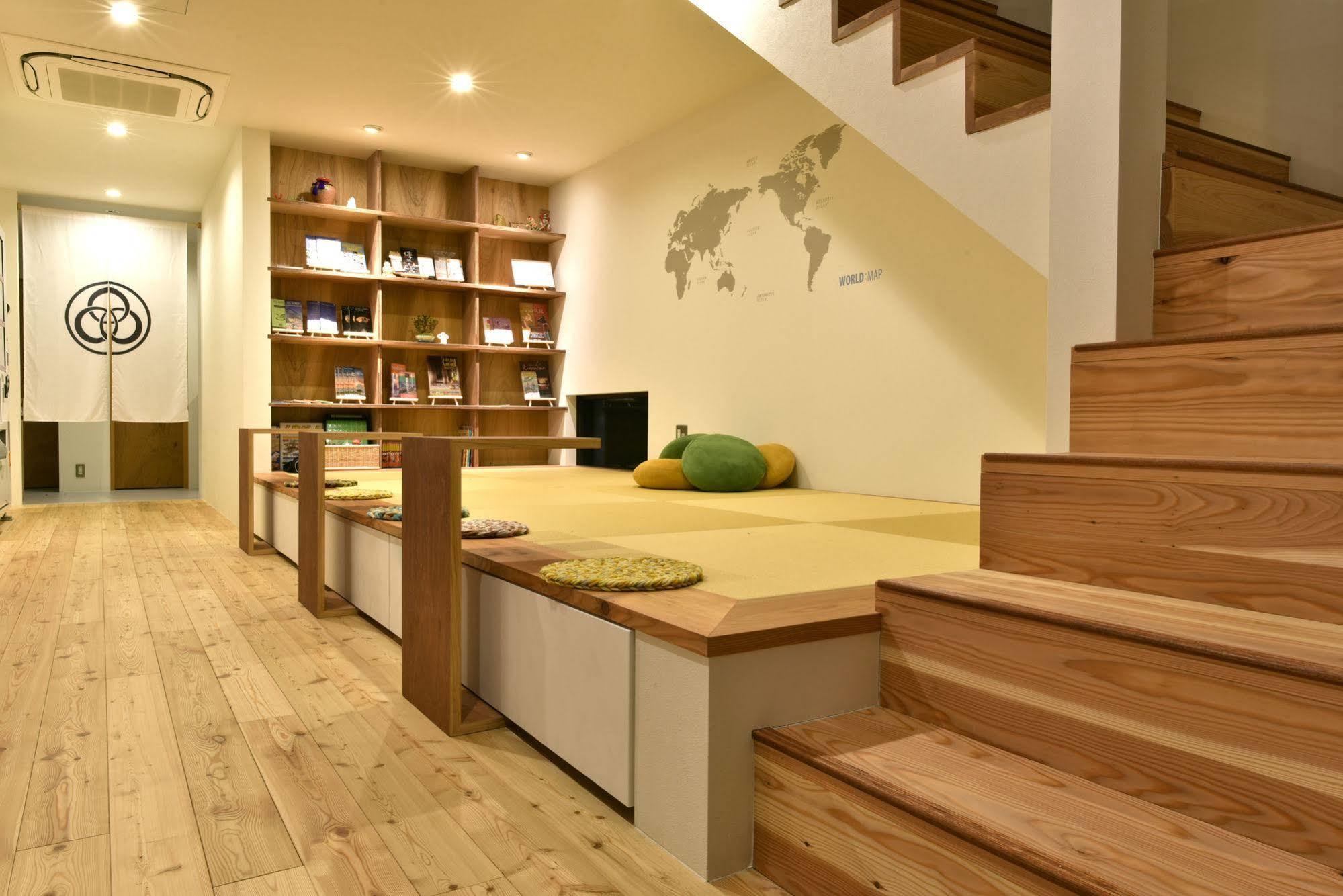 Mitsuwaya Albergue Osaka