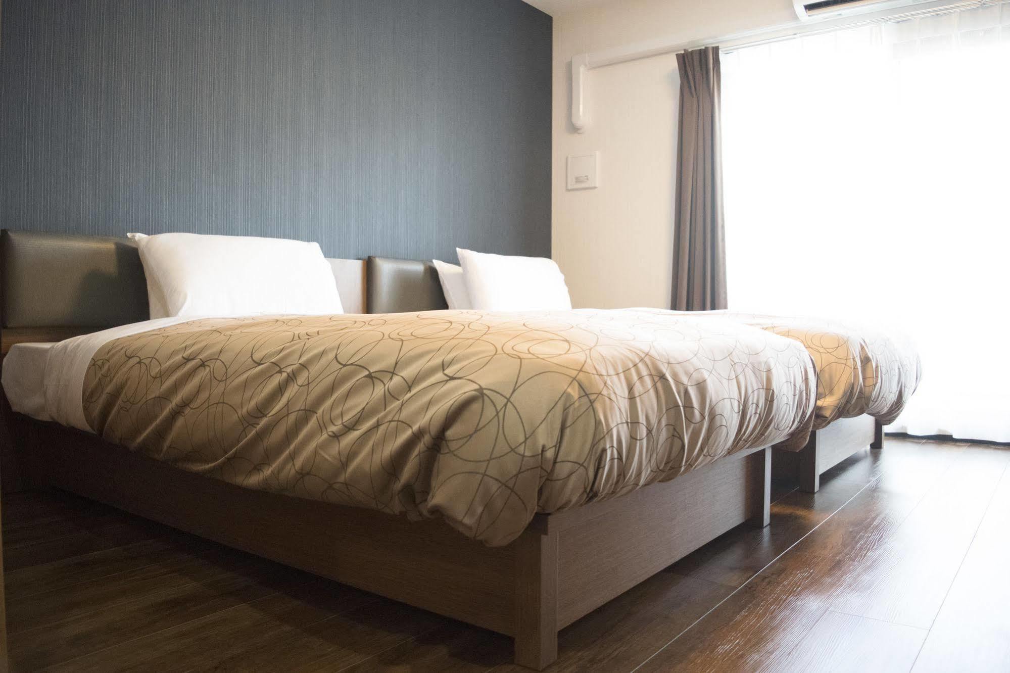 Trad Tsuruhashi Hotel 3*