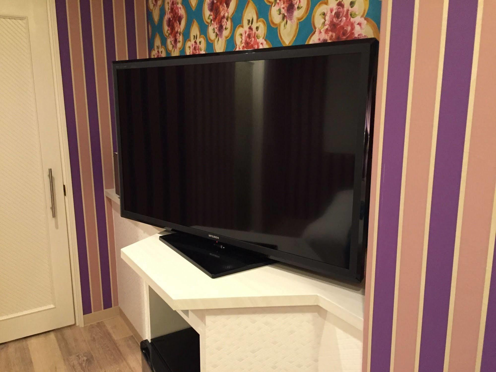 Hotel America Osaka - Adults Only Hotel 2*