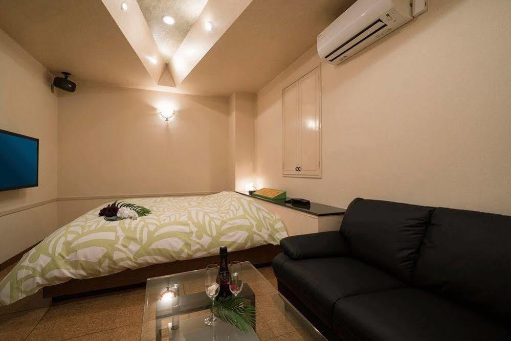Hotel America Osaka - Adults Only Hotel 2*