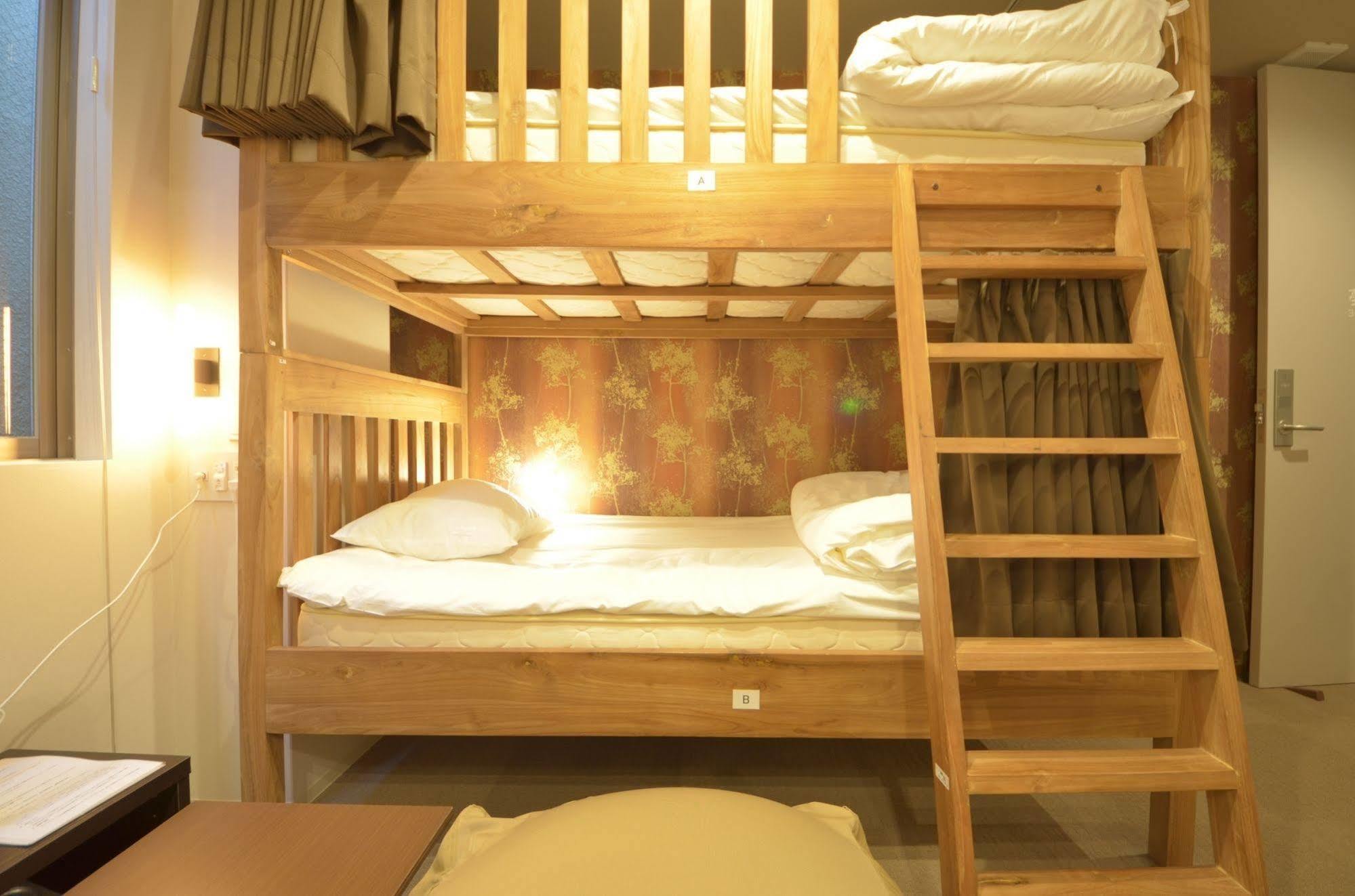 Yadokari Namba Hostel Osaka