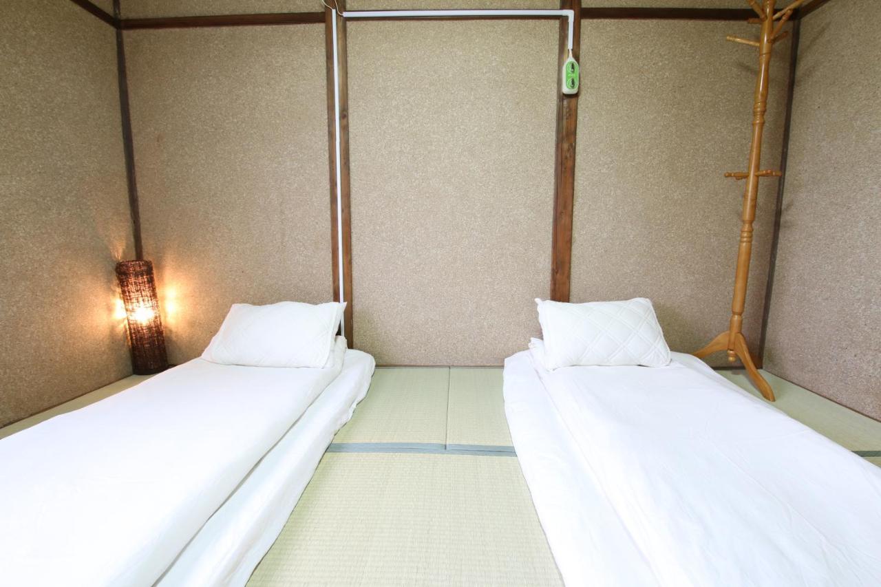 2 Floors Japanese Style, Direct To Kix, 10mins Train To Namba, 5mins Walk To Stn , 2-6ppl Holiday home Osaka