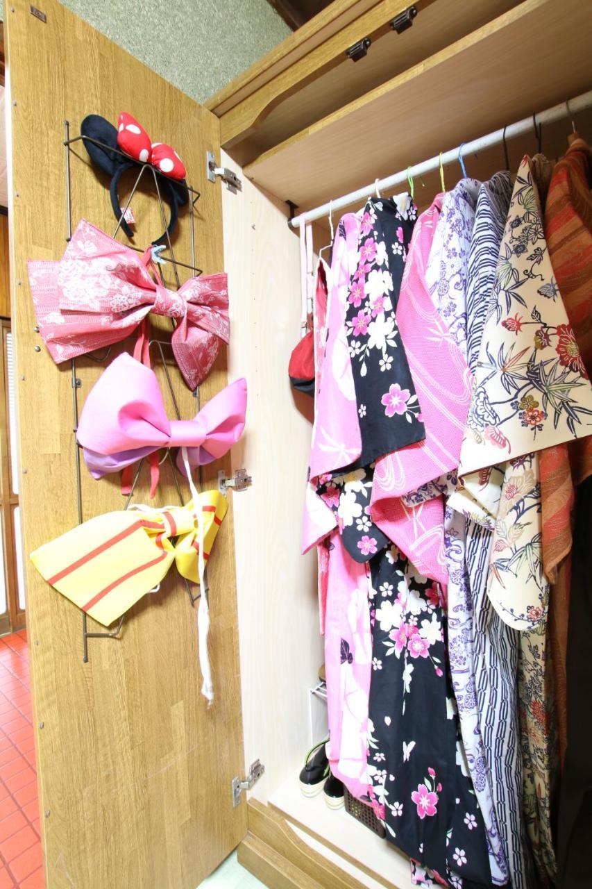 2 Floors Japanese Style, Direct To Kix, 10mins Train To Namba, 5mins Walk To Stn , 2-6ppl * Osaka
