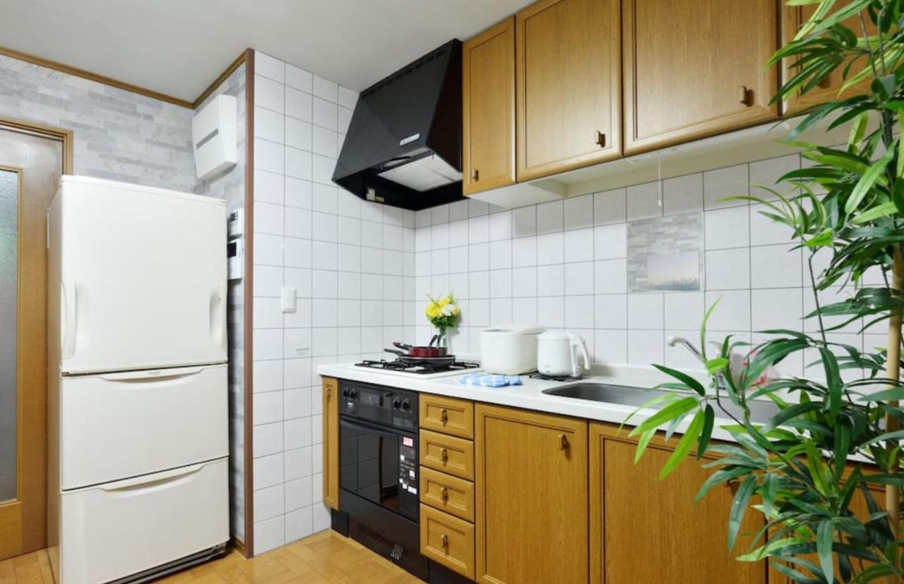 Orange House Apartment *