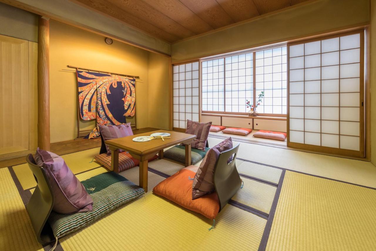 Tyler's Vacation Castle 泰楽居 大阪城 Osaka