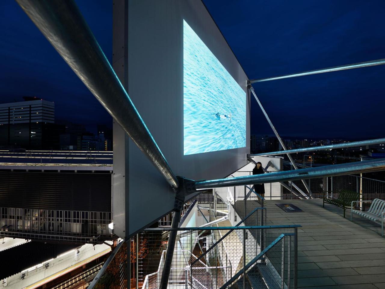 Nine Shin Station Capsule hotel 2*