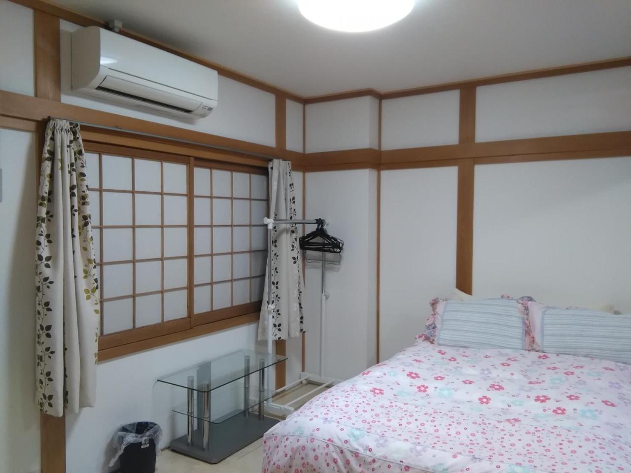Guest house Kuma House *