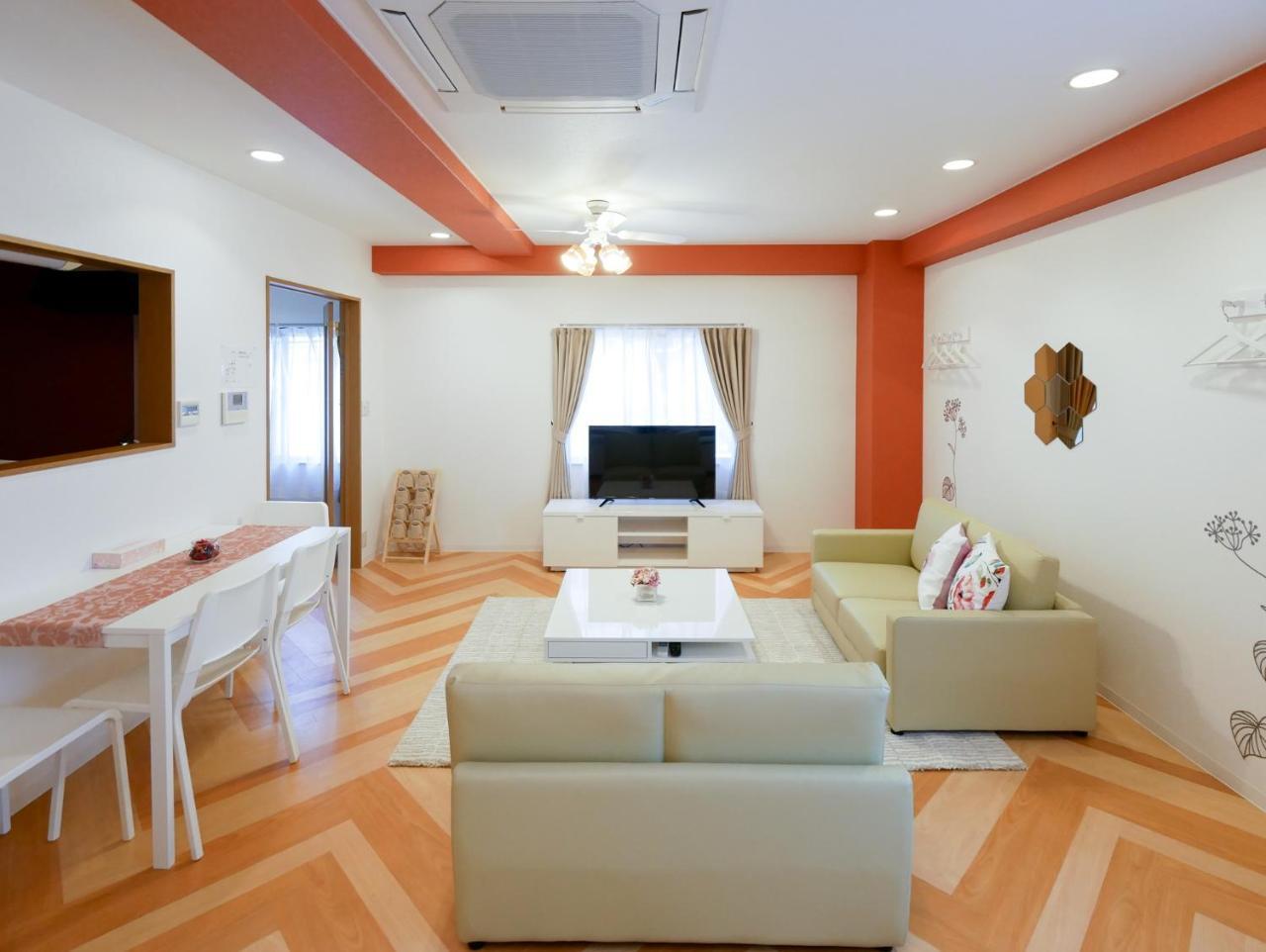 Sakura Coco Apartment *