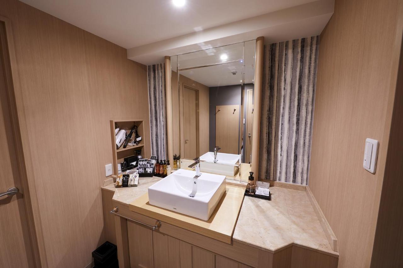 Sen (adults Only) 2* Osaka