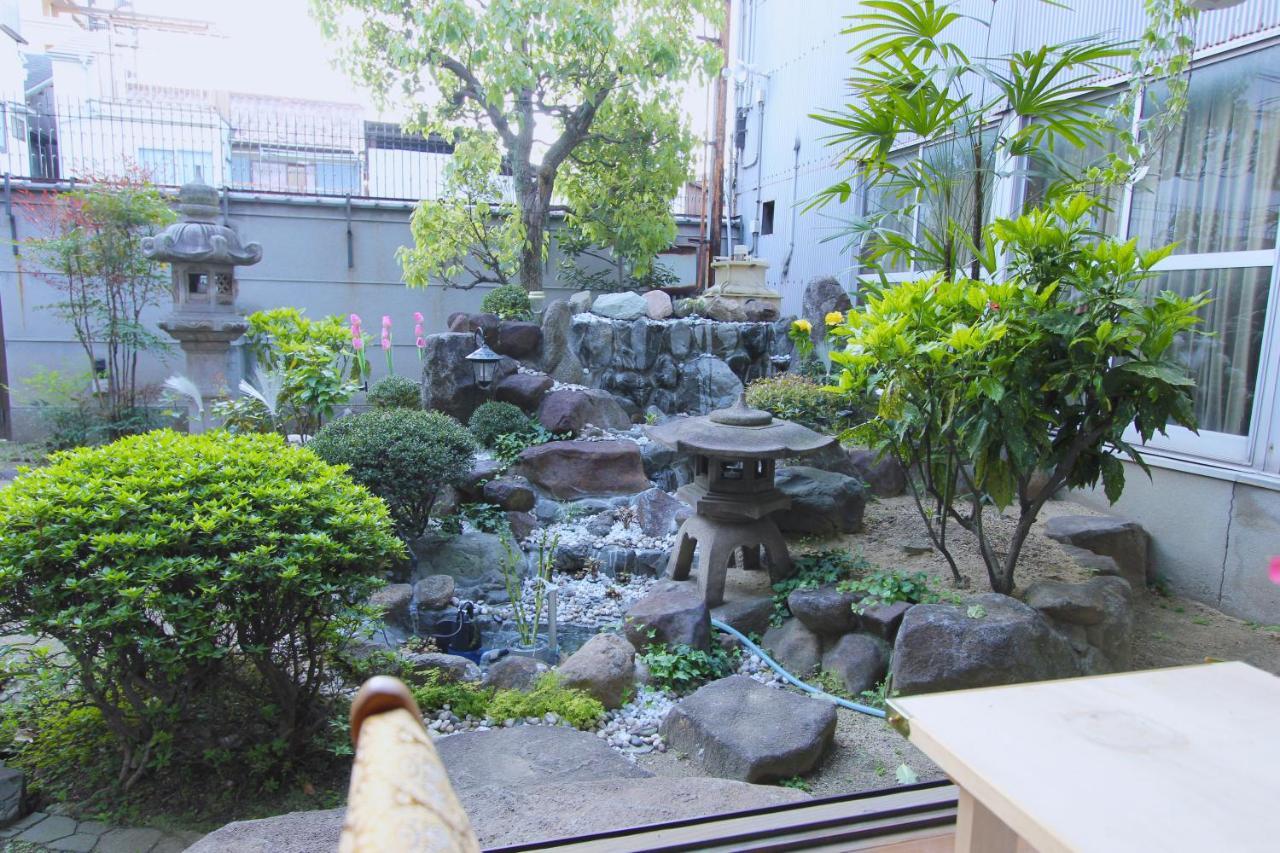 I Traditional * Osaka