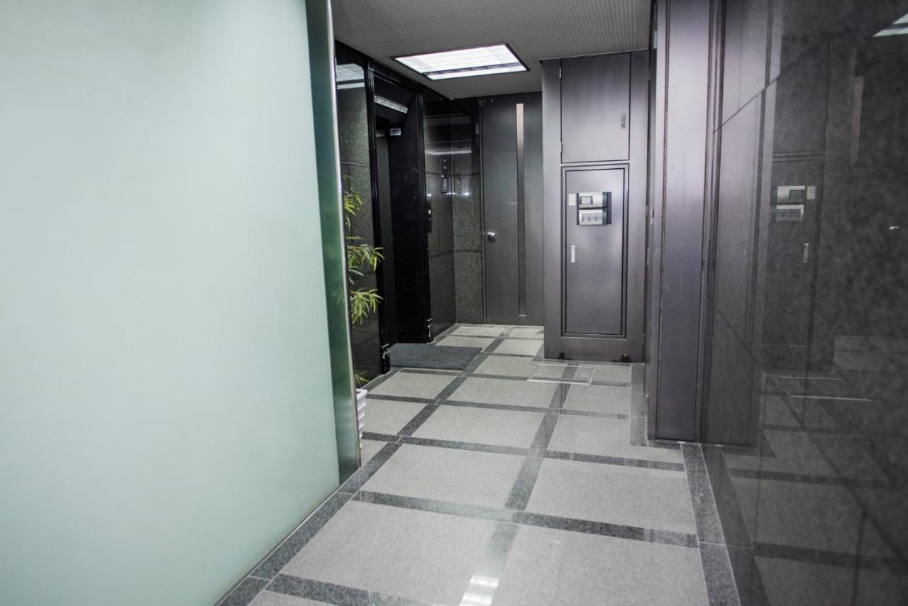 East End Building - Self Check-in Only