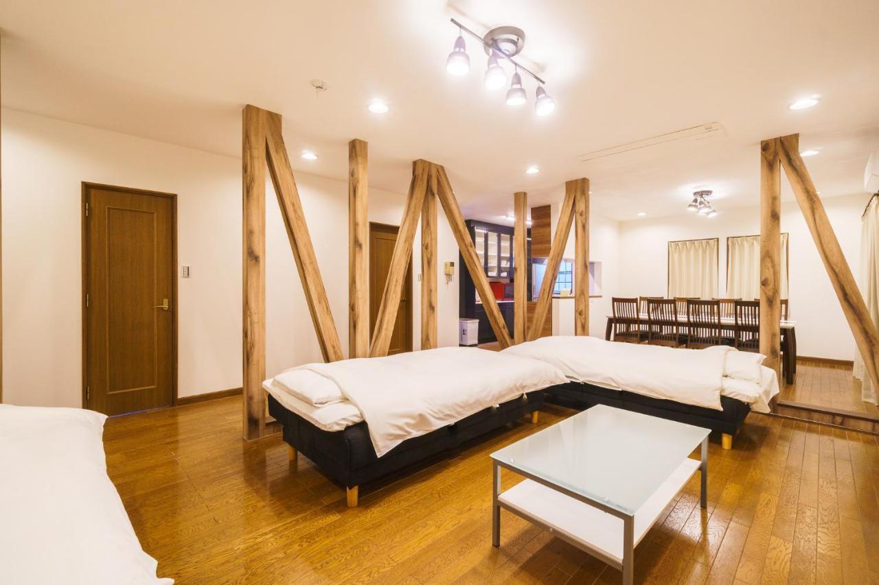 Mitsuyakita House *