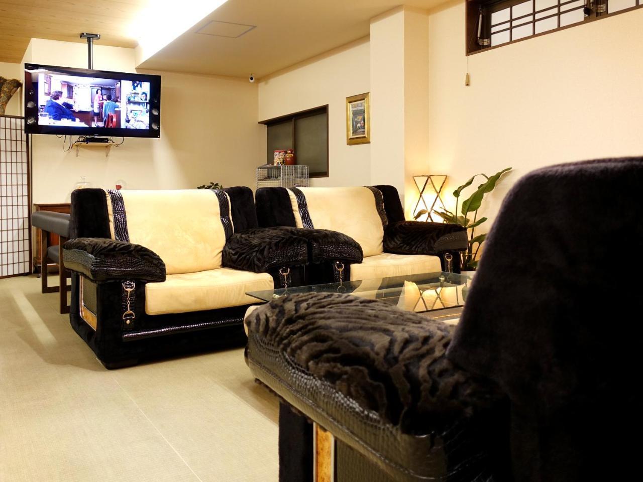 Briller Universal Japon Hostel