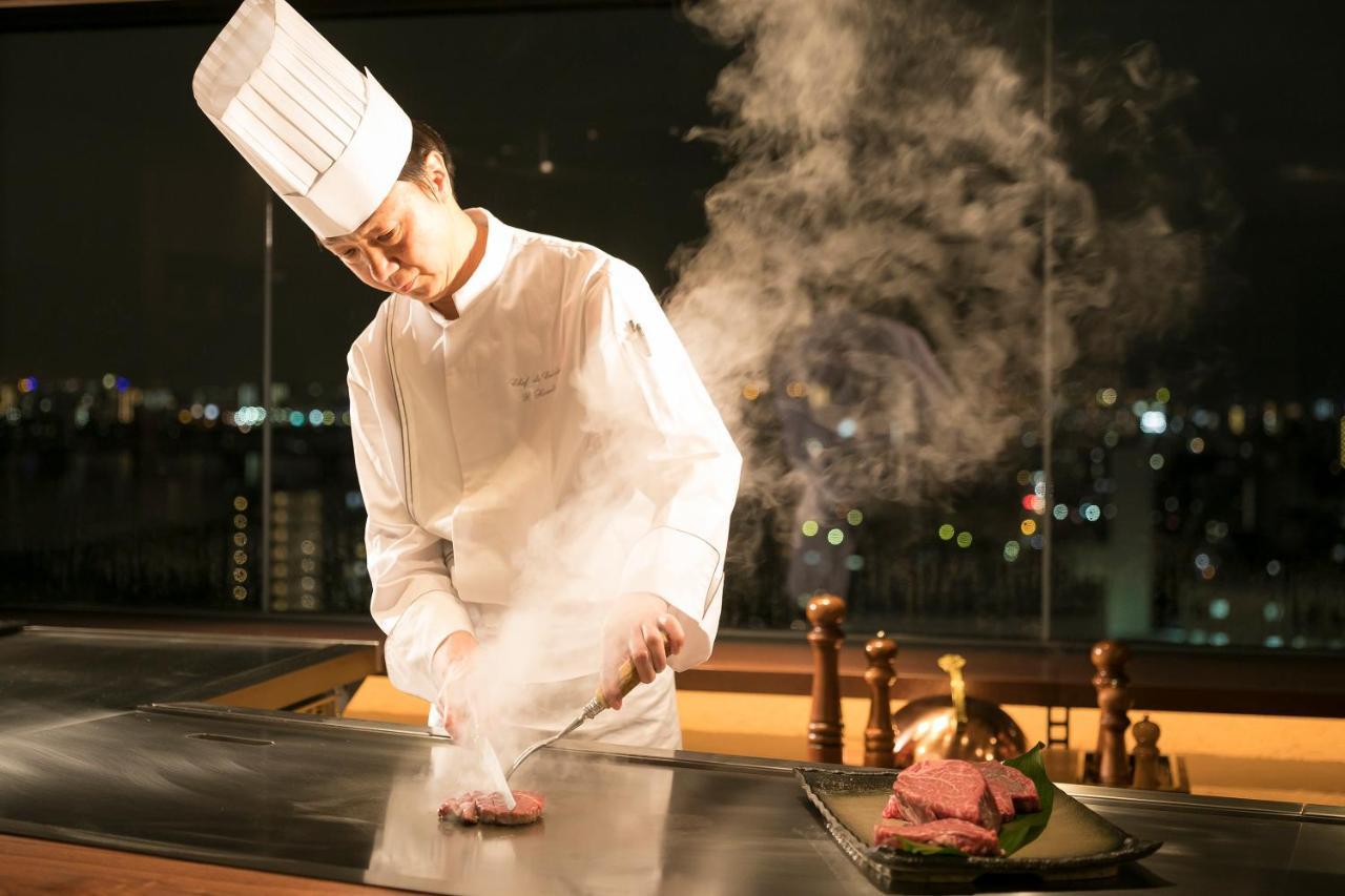 Plaza 4* Osaka