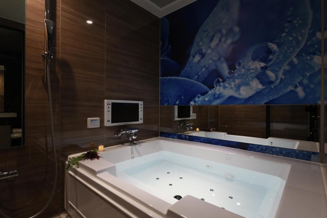 Love hotel Zen Sennichimae (adults Only) 3*