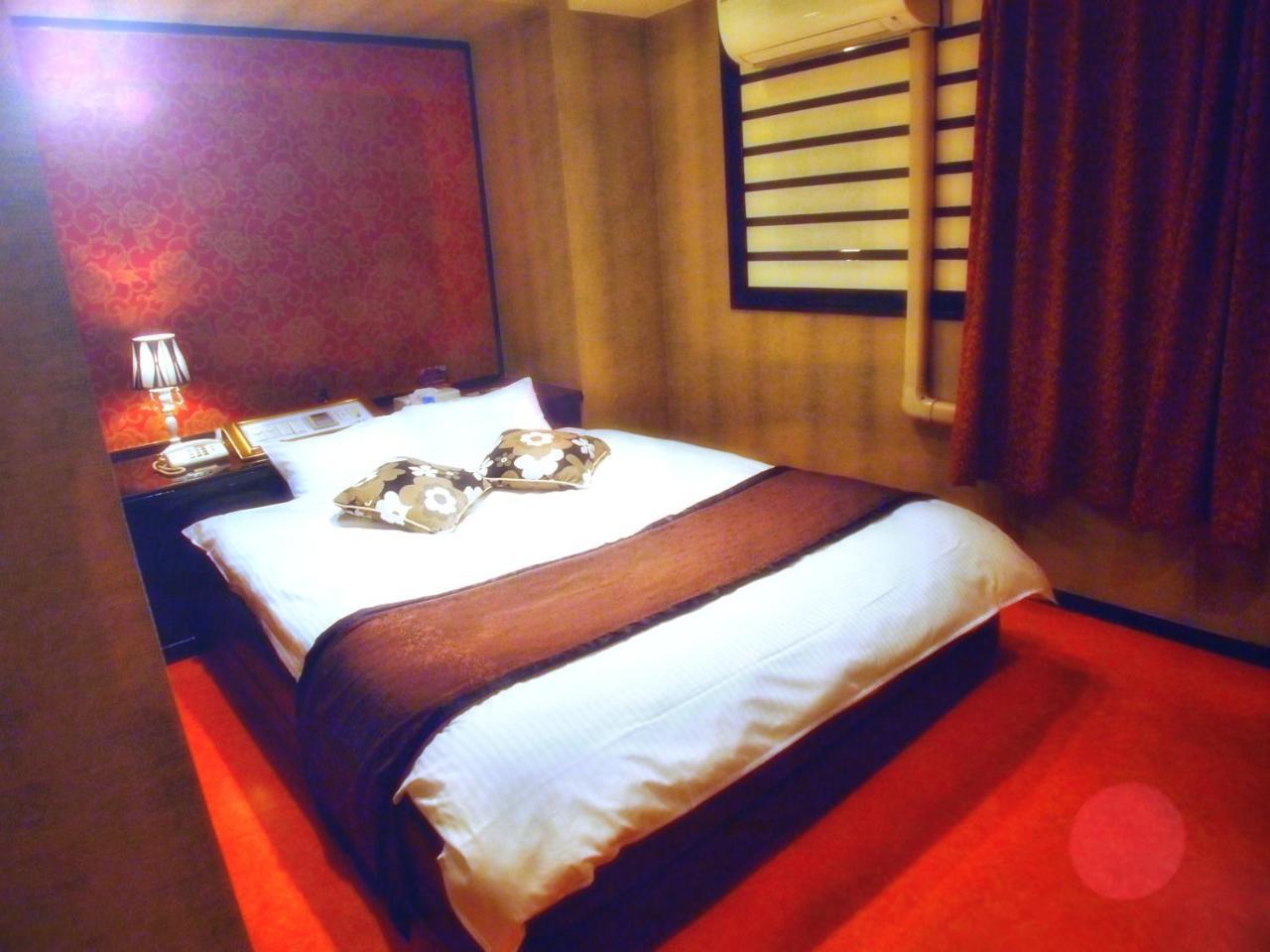 24 Hotel