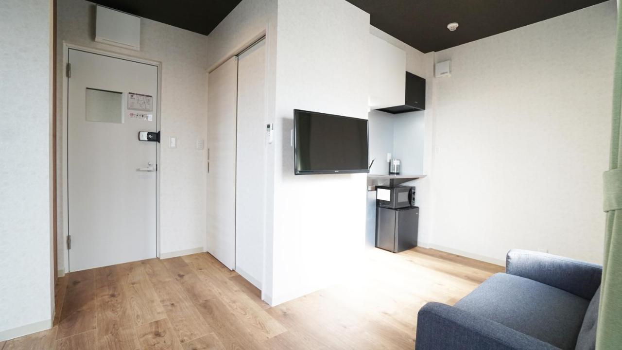 Apartment Poly *