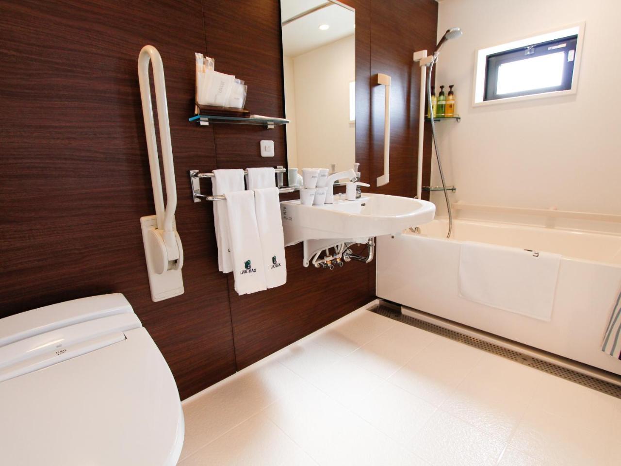 Hotel Livemax Dome Mae