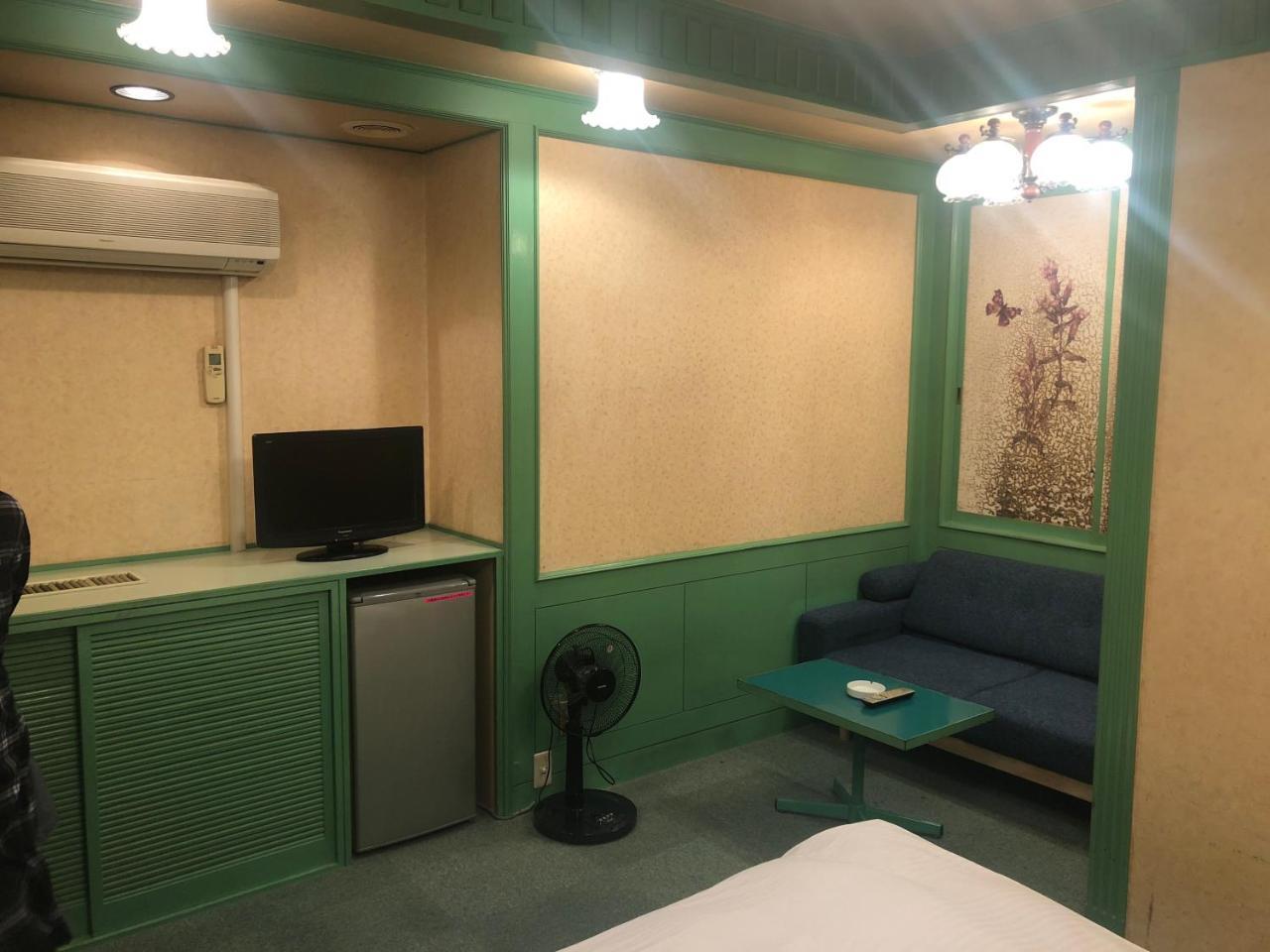 Love hotel L.road (adults Only) *